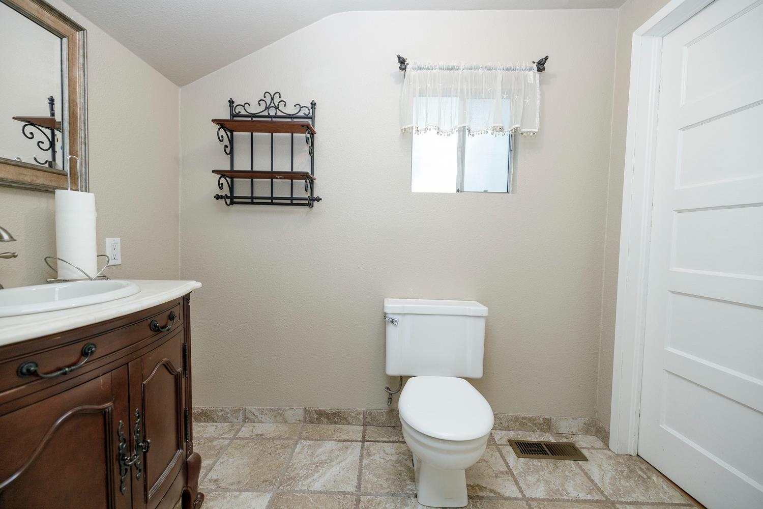 202 Hackberry Avenue