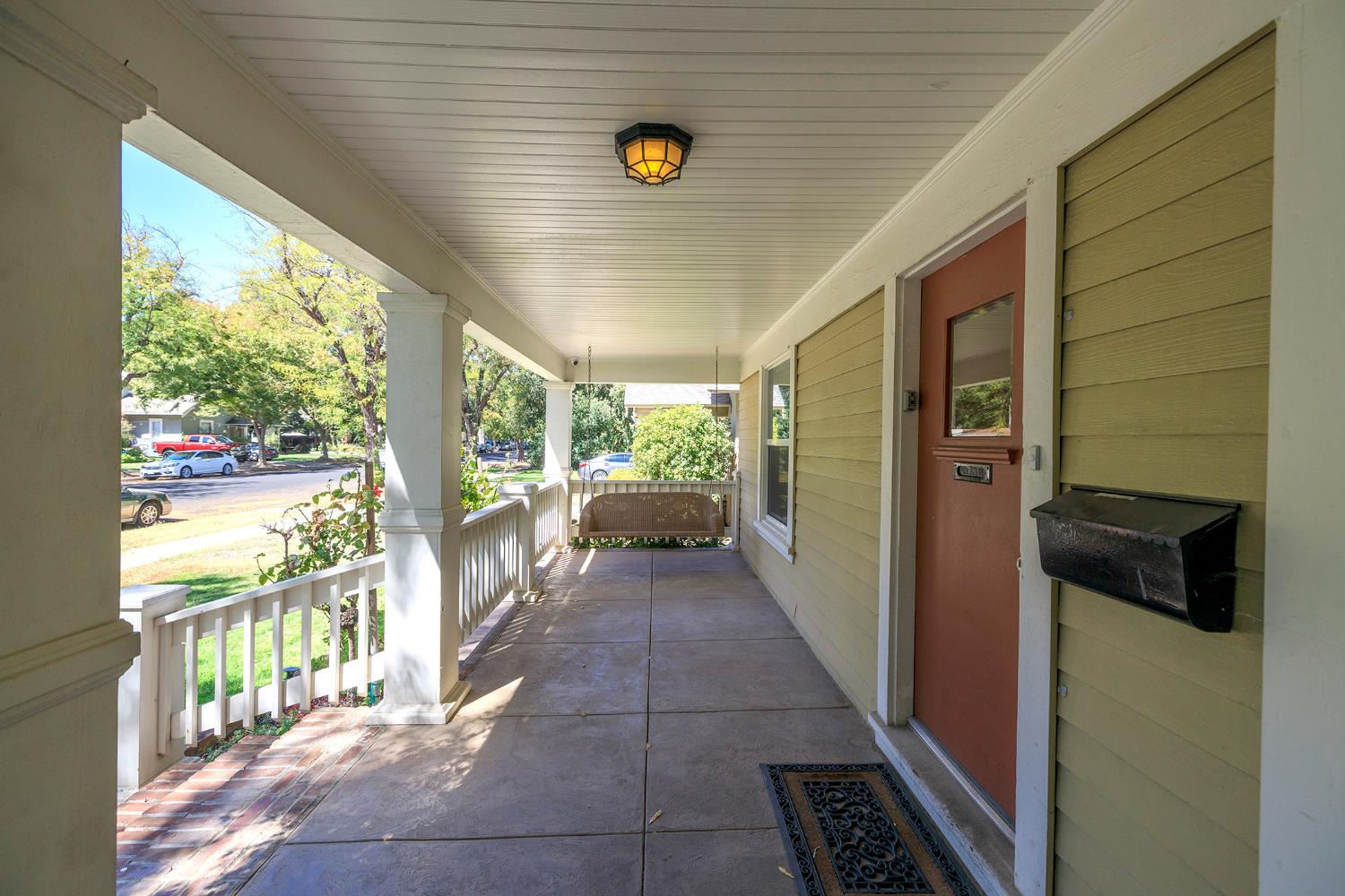 202 Hackberry Avenue