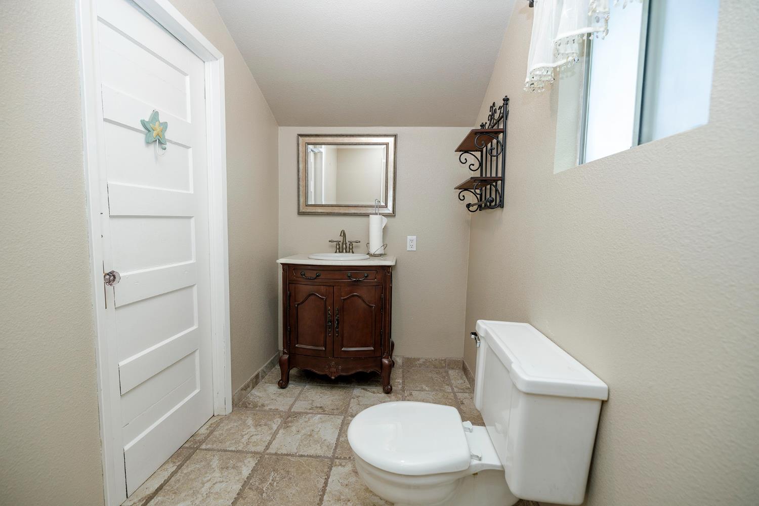 202 Hackberry Avenue