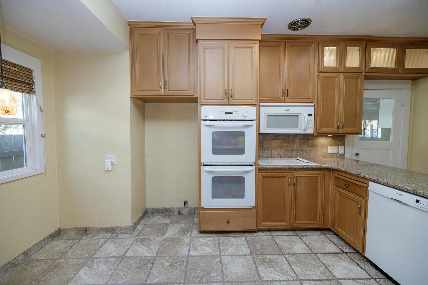 202 Hackberry Avenue