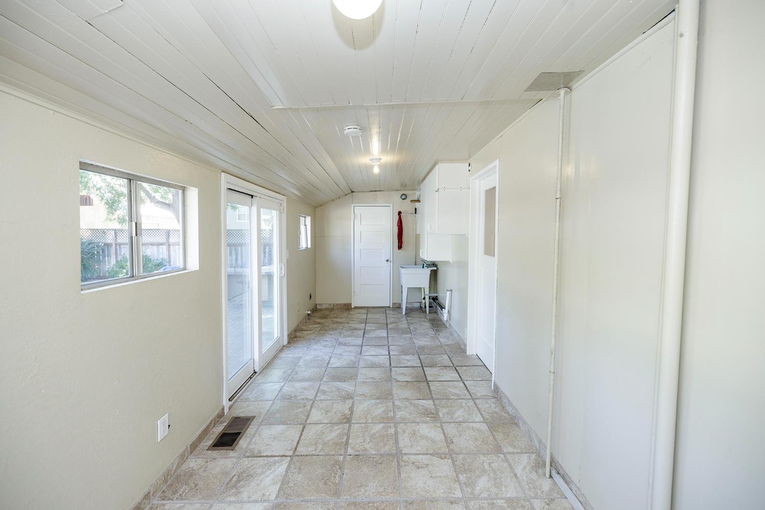 202 Hackberry Avenue