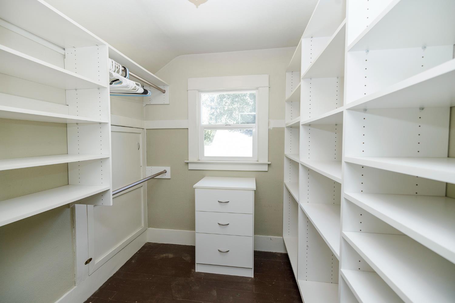 202 Hackberry Avenue