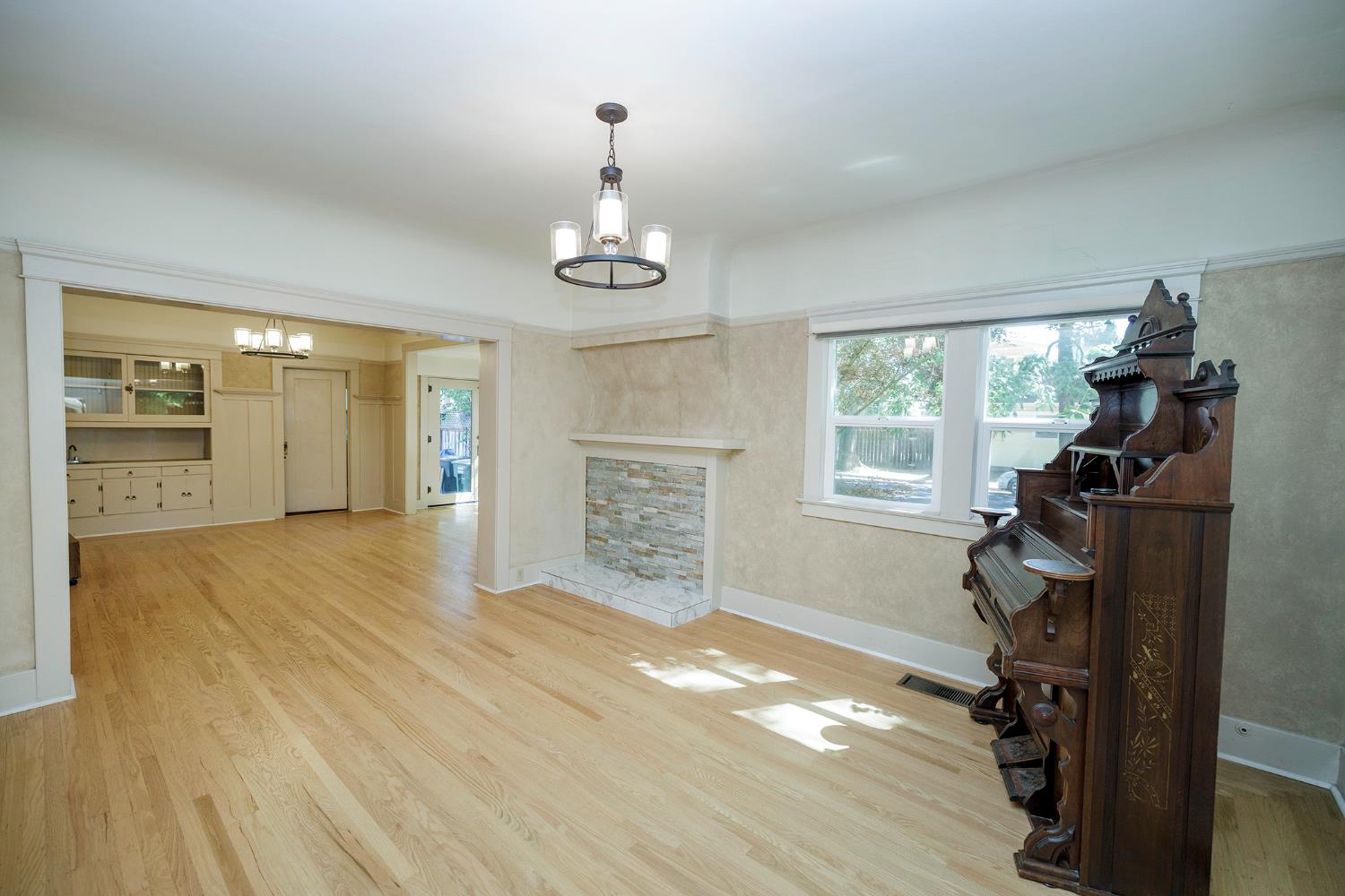 202 Hackberry Avenue