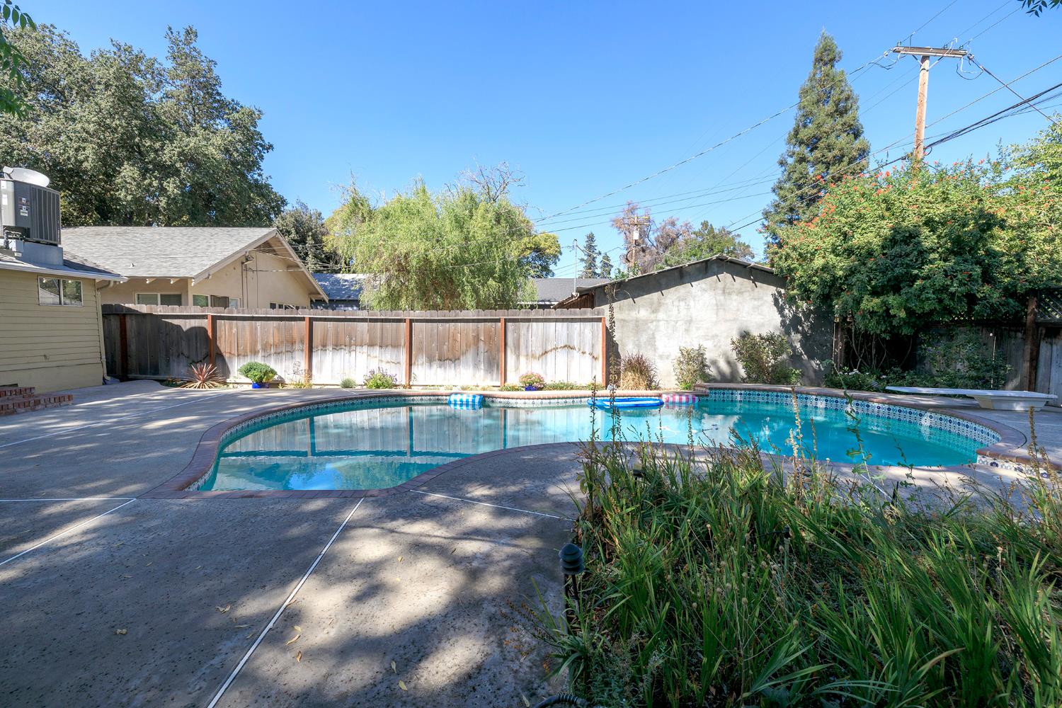 202 Hackberry Avenue