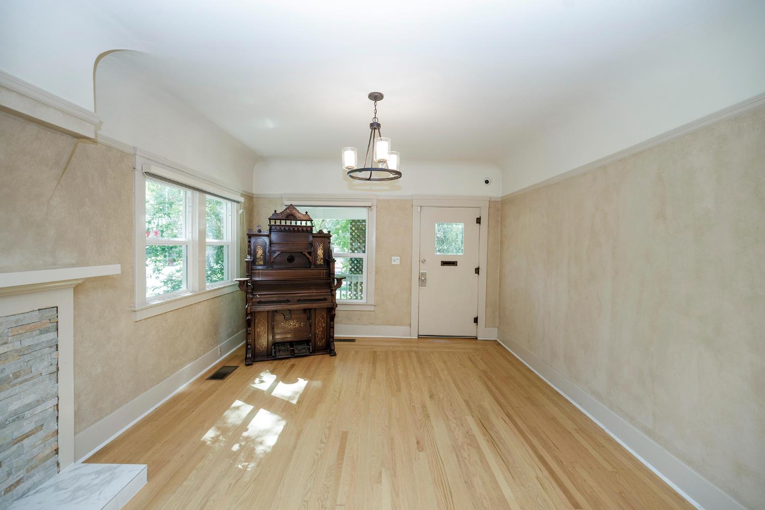 202 Hackberry Avenue