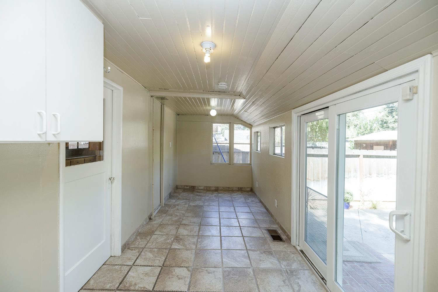 202 Hackberry Avenue