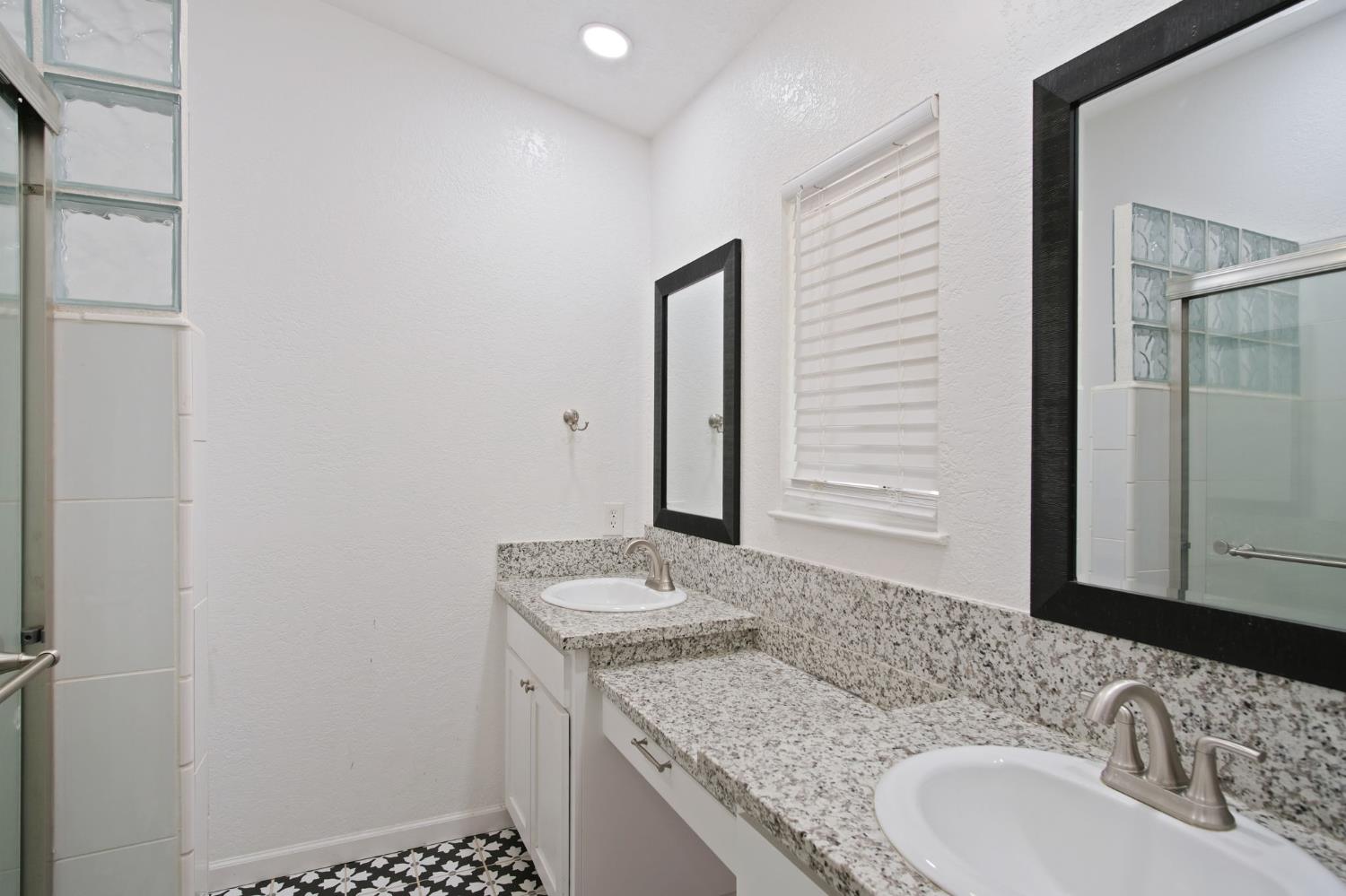 16752 Bradford Court