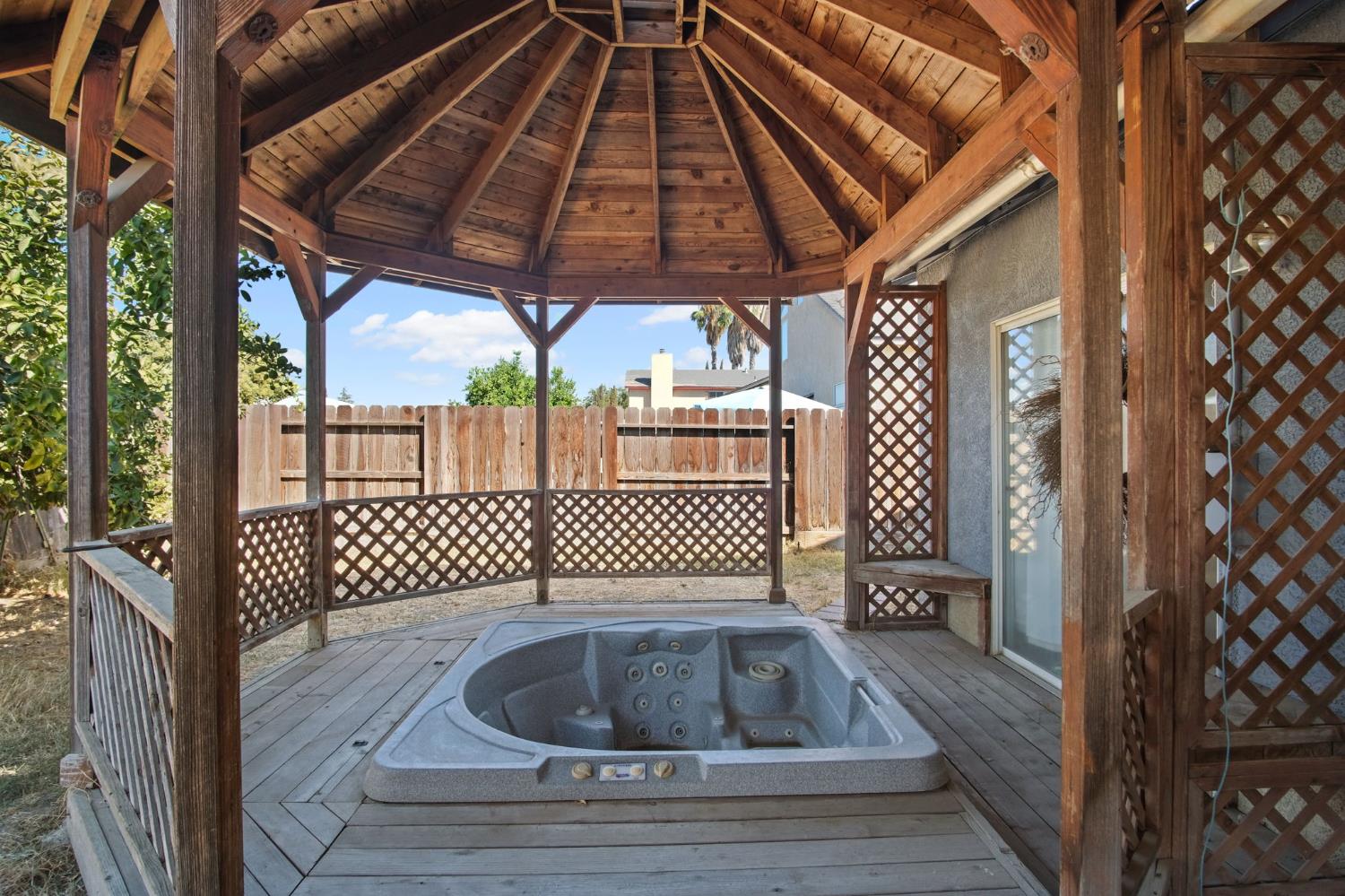 16752 Bradford Court