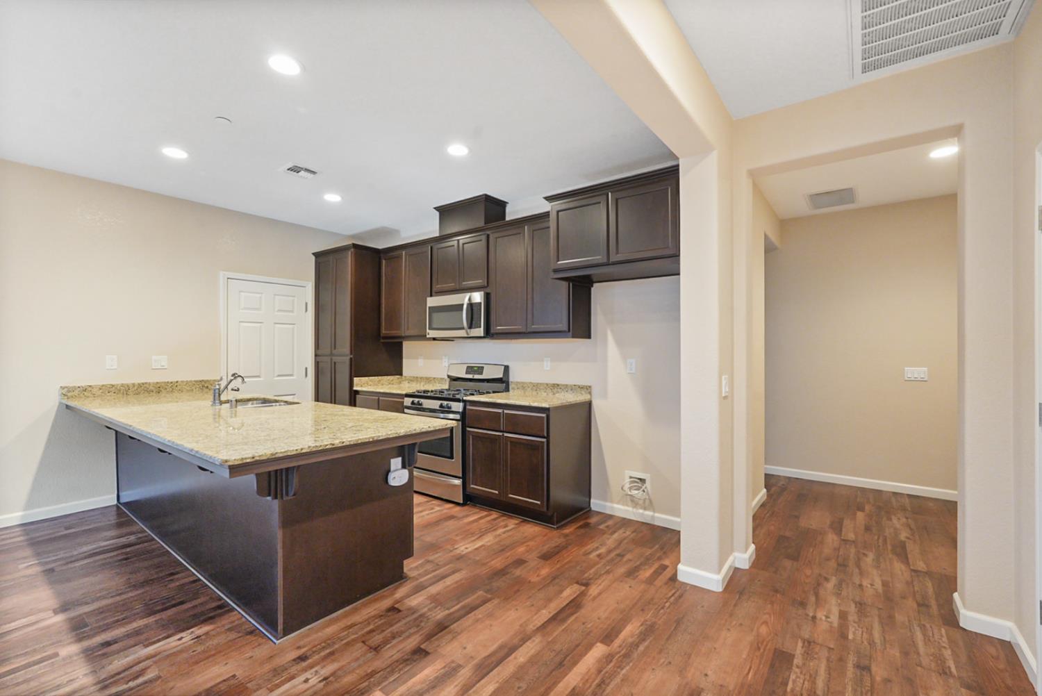 832 Castellona Drive