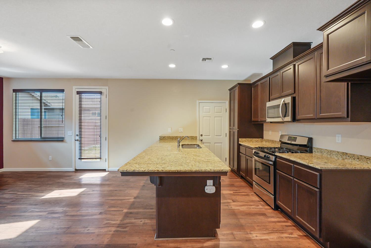 832 Castellona Drive