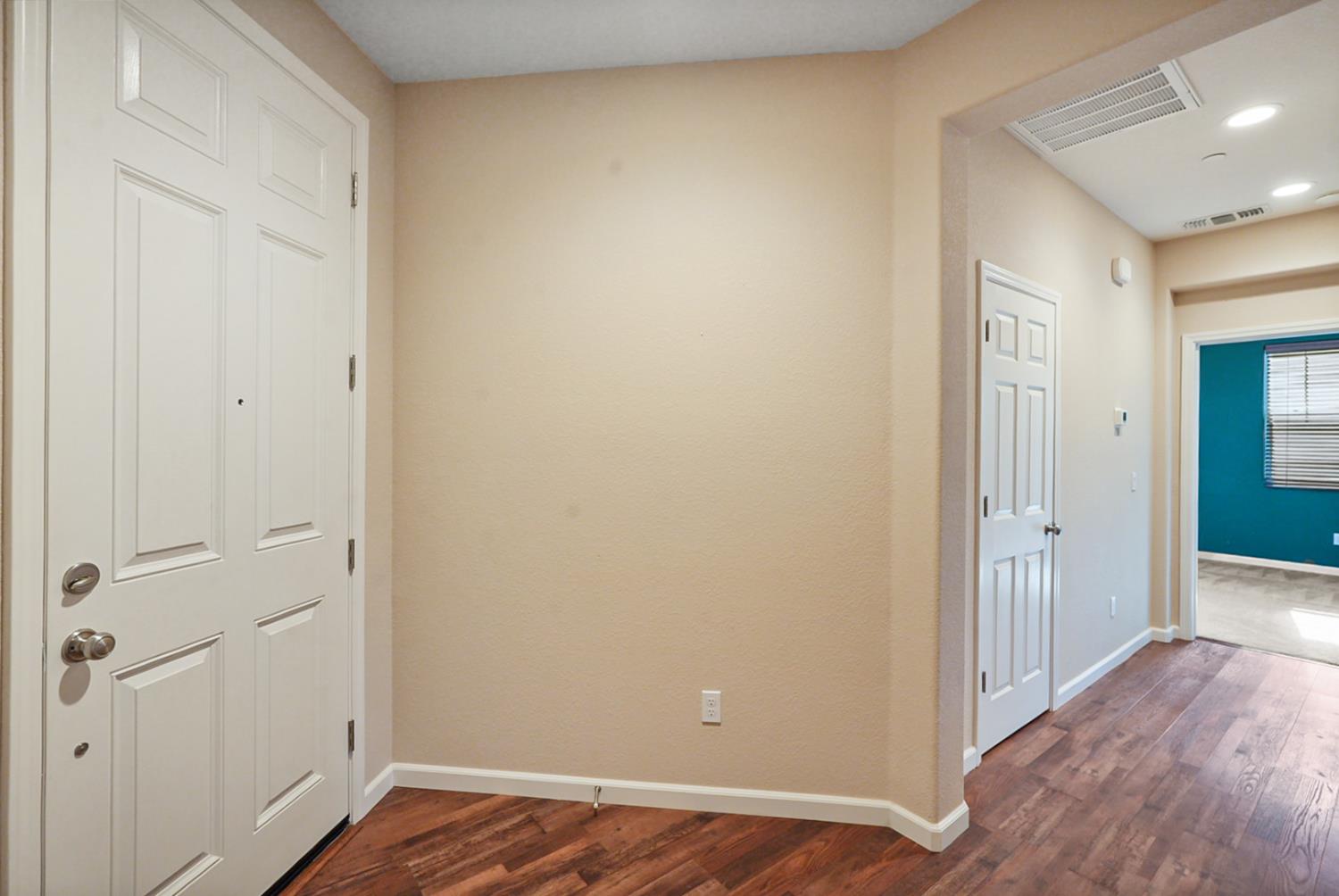 832 Castellona Drive