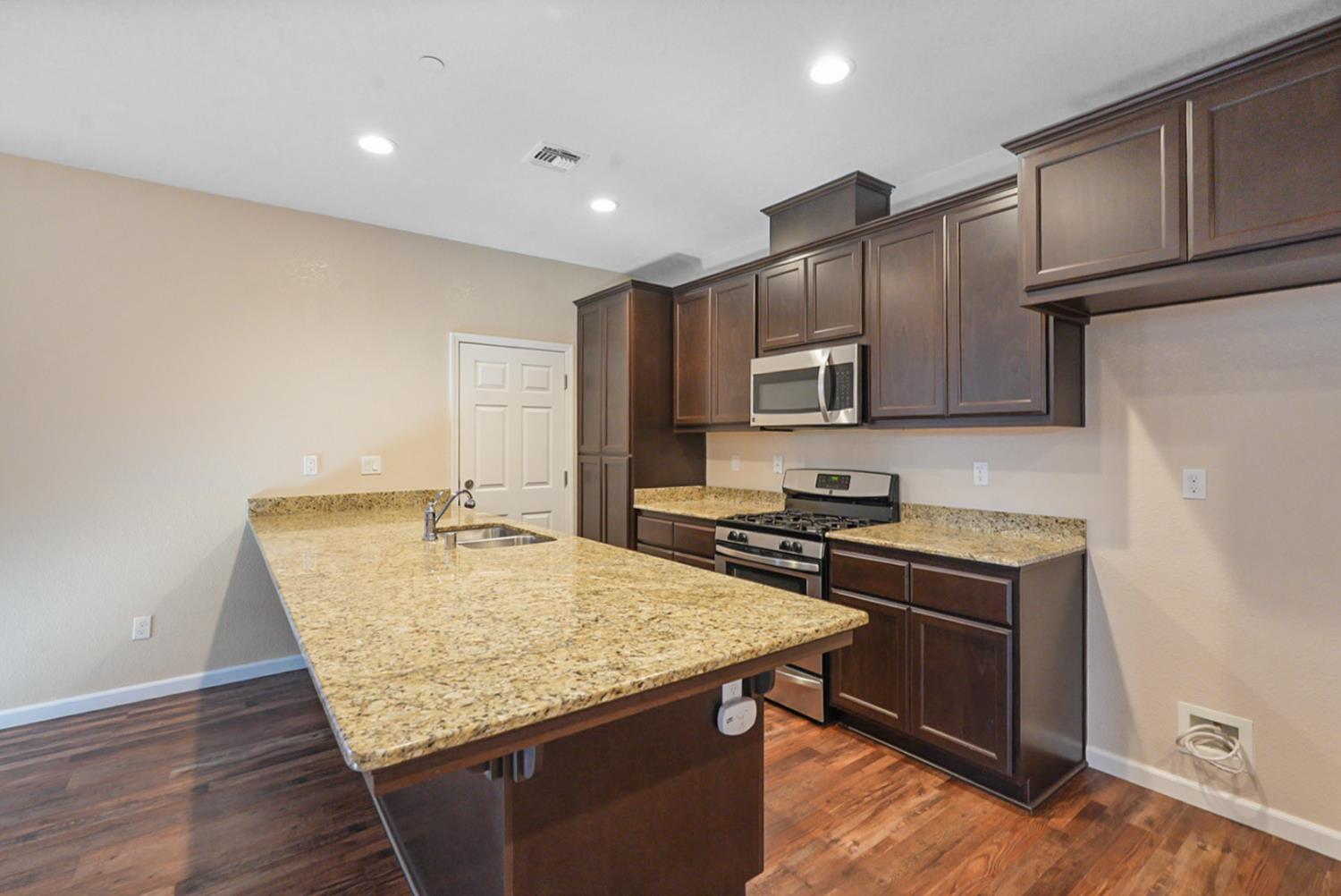 832 Castellona Drive