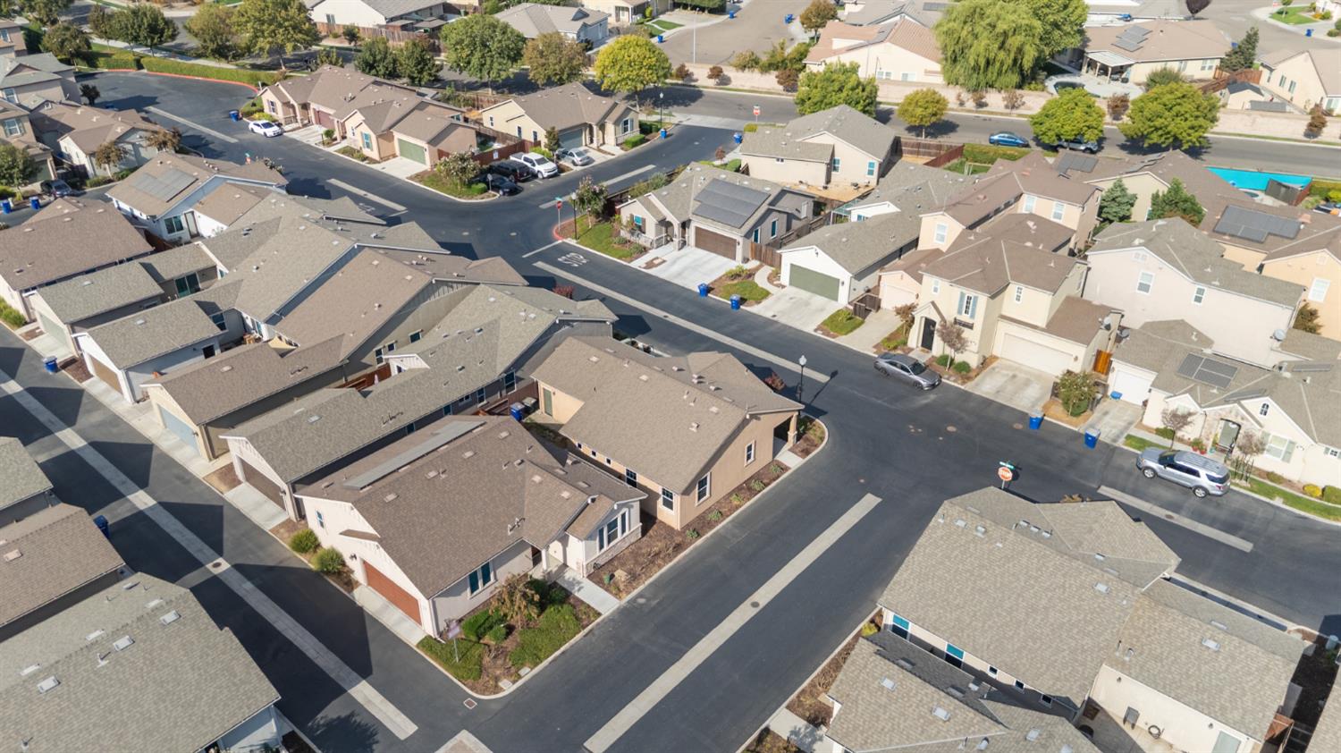 832 Castellona Drive