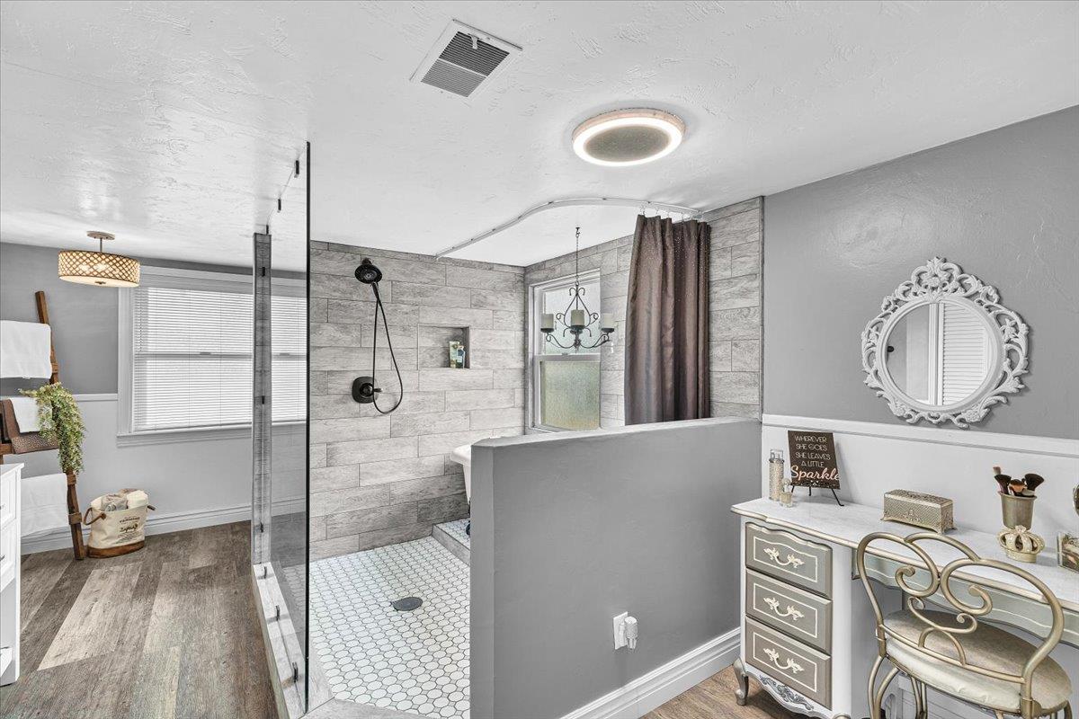 4301 Santa Fe Street