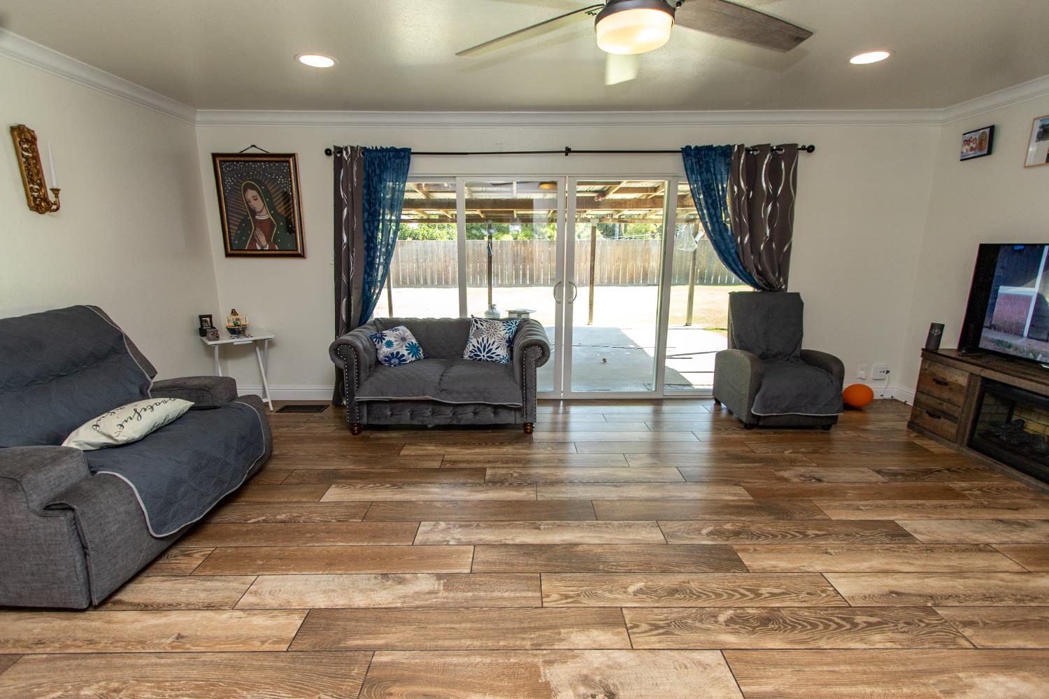 2806 Tahoe Drive