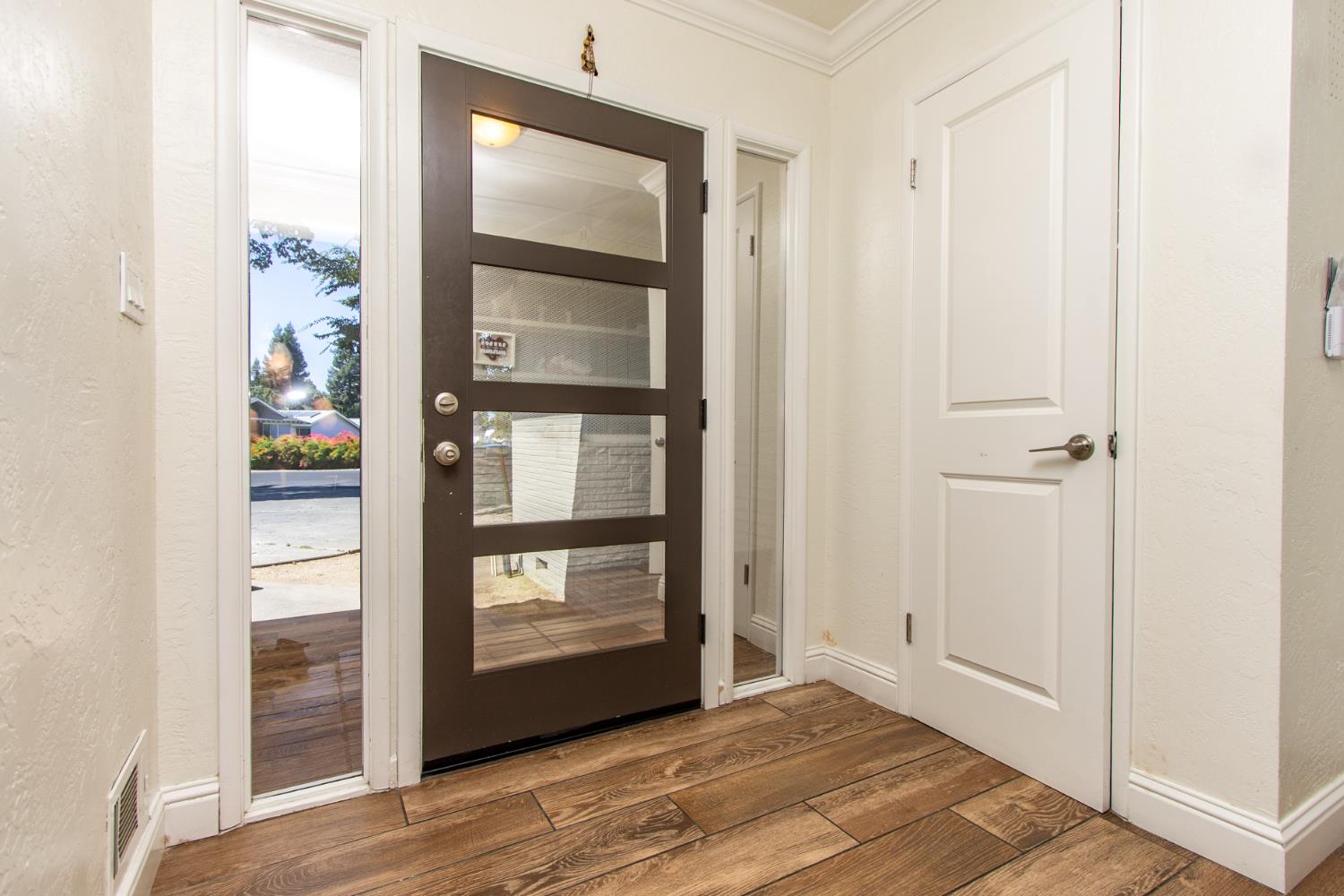 2806 Tahoe Drive