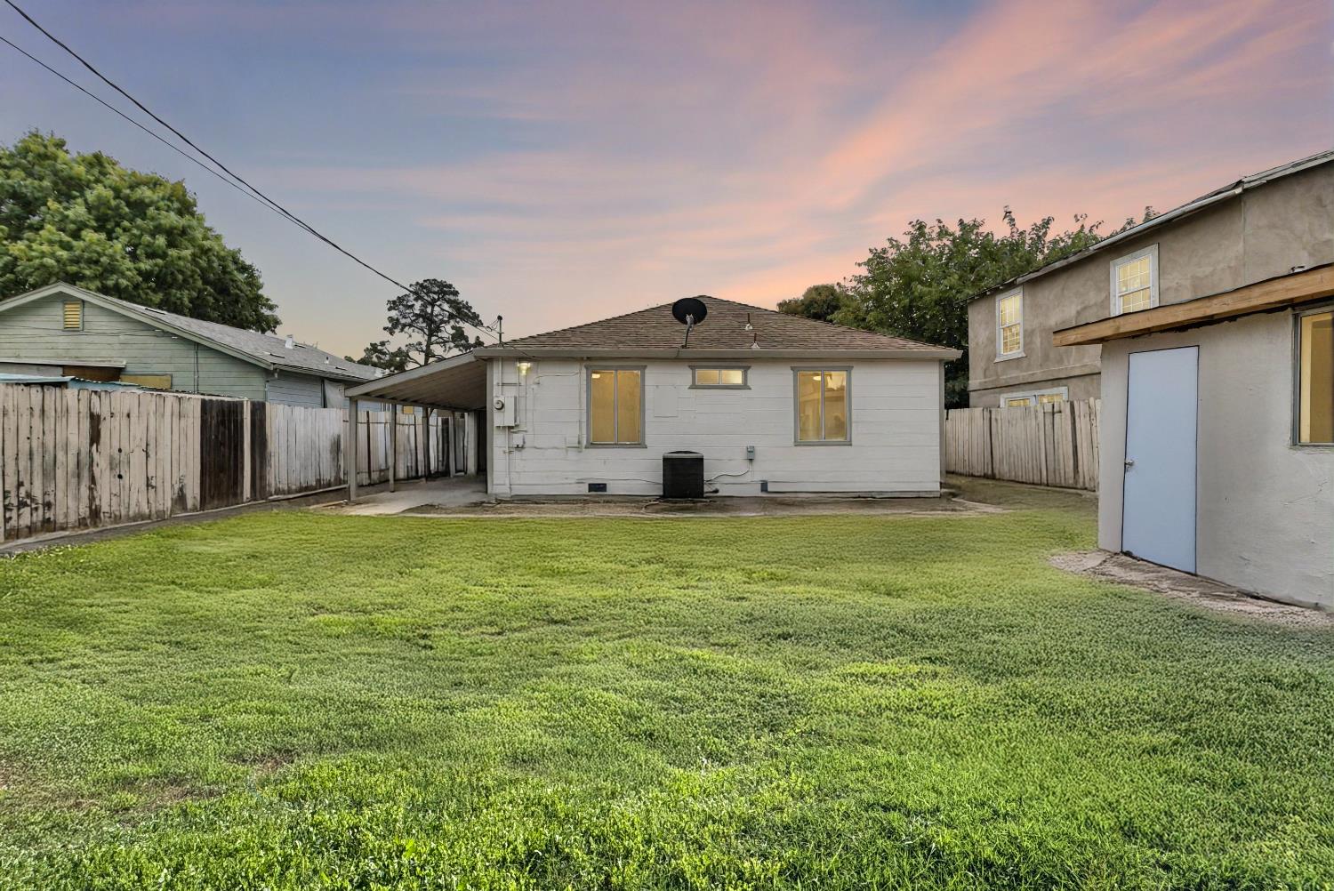 2533 Oxford Way