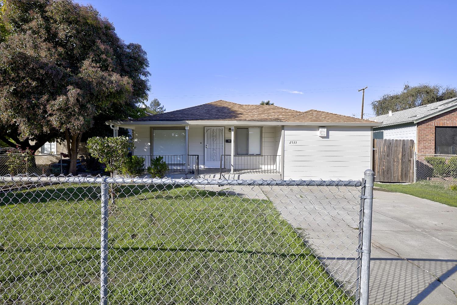 2533 Oxford Way