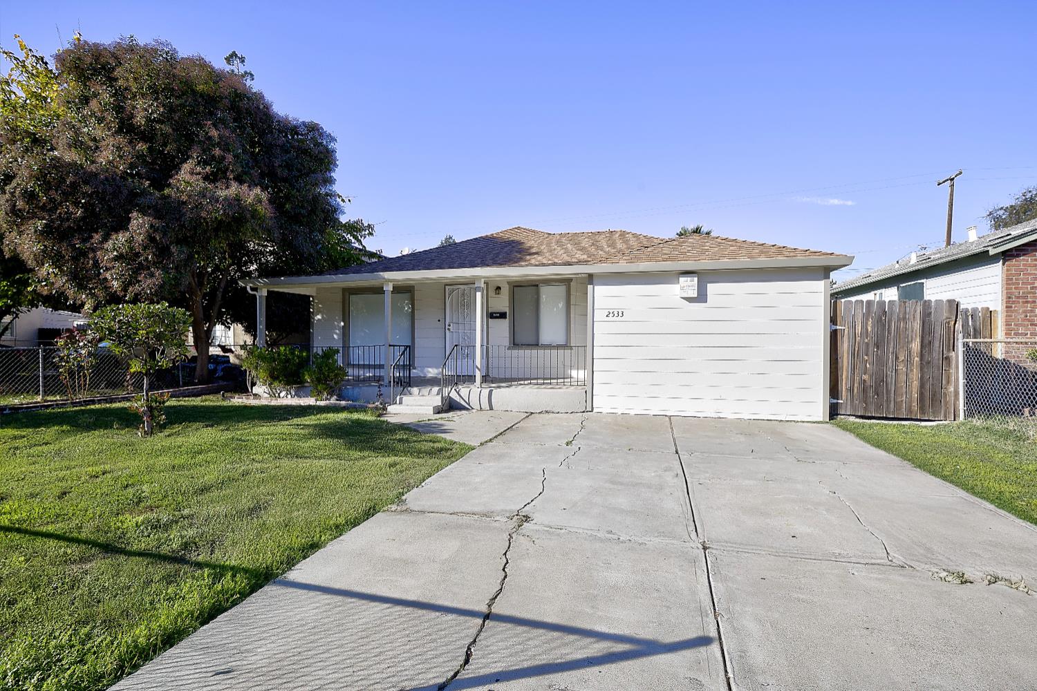 2533 Oxford Way