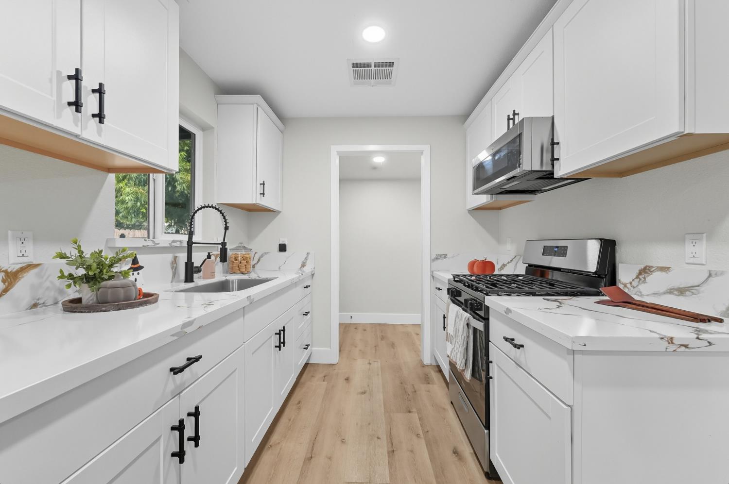 3724 Kentucky Avenue