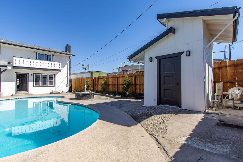 3749 San Joaquin Avenue