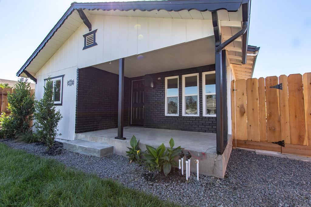 3749 San Joaquin Avenue