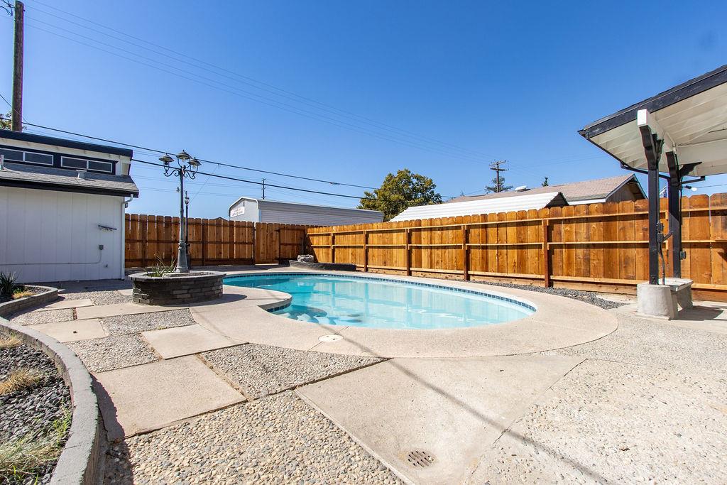 3749 San Joaquin Avenue