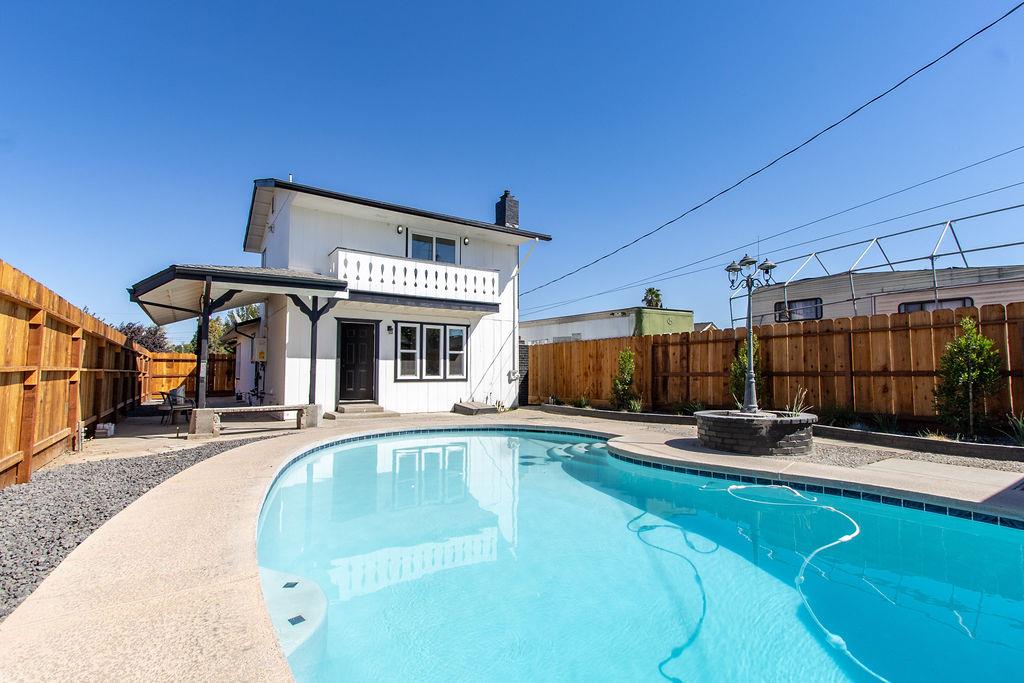 3749 San Joaquin Avenue