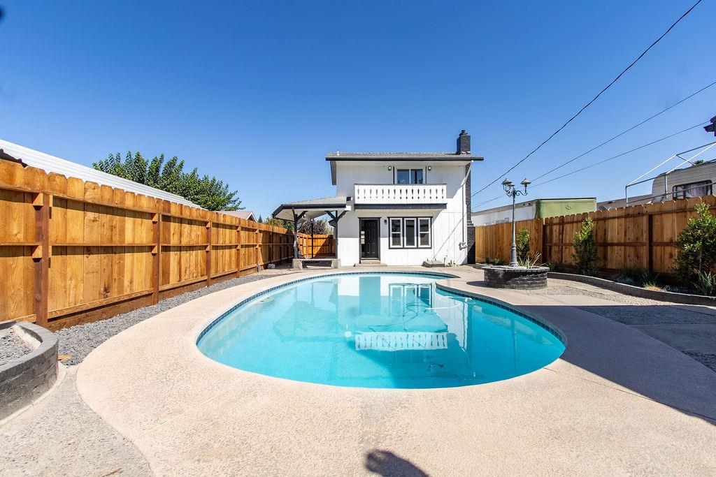 3749 San Joaquin Avenue