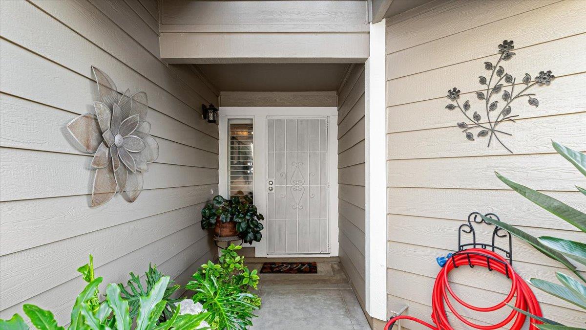2344 St Lawrence Lane