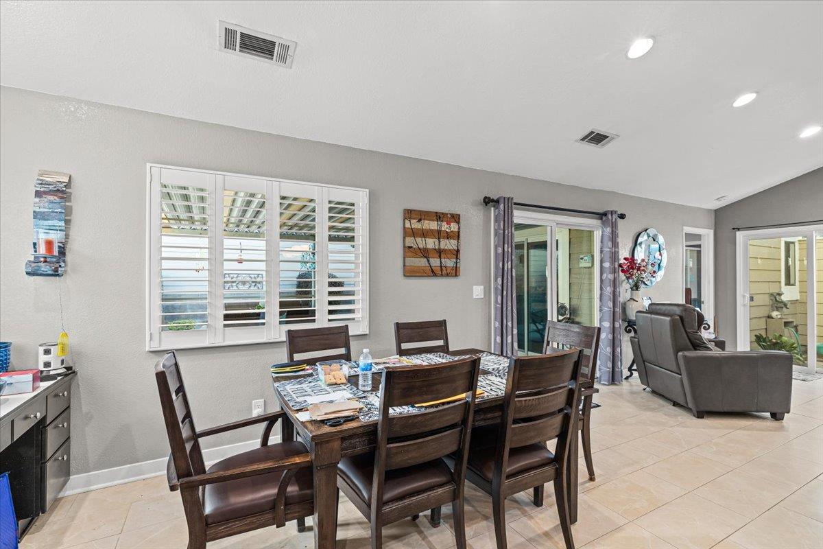 2344 St Lawrence Lane