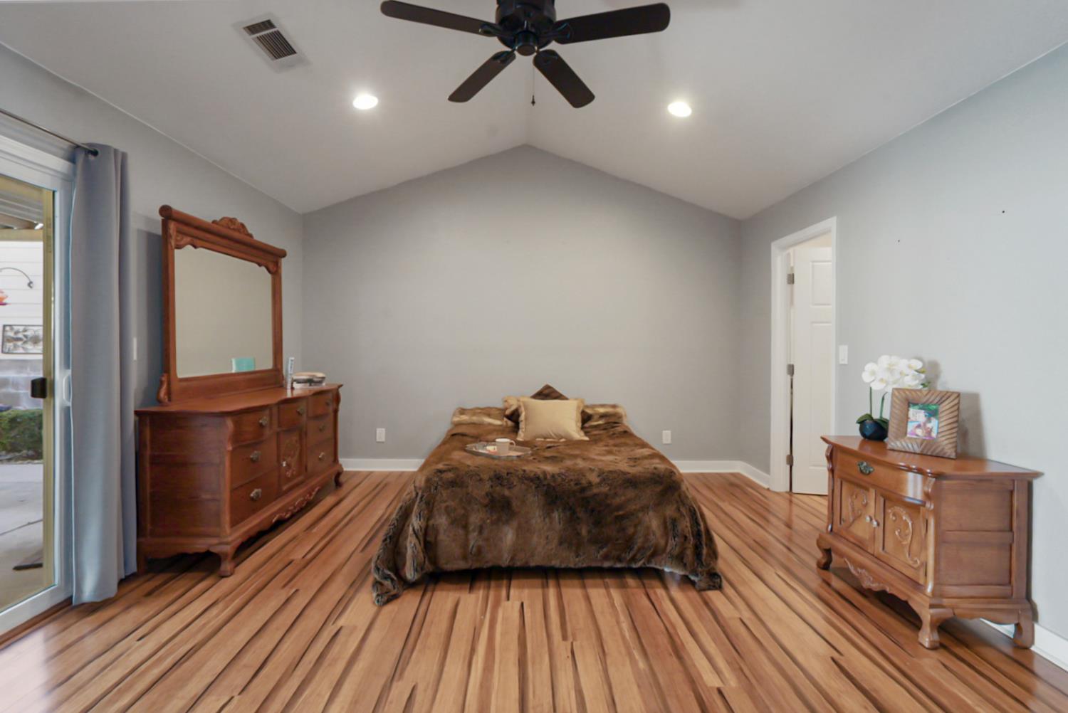 2344 St Lawrence Lane