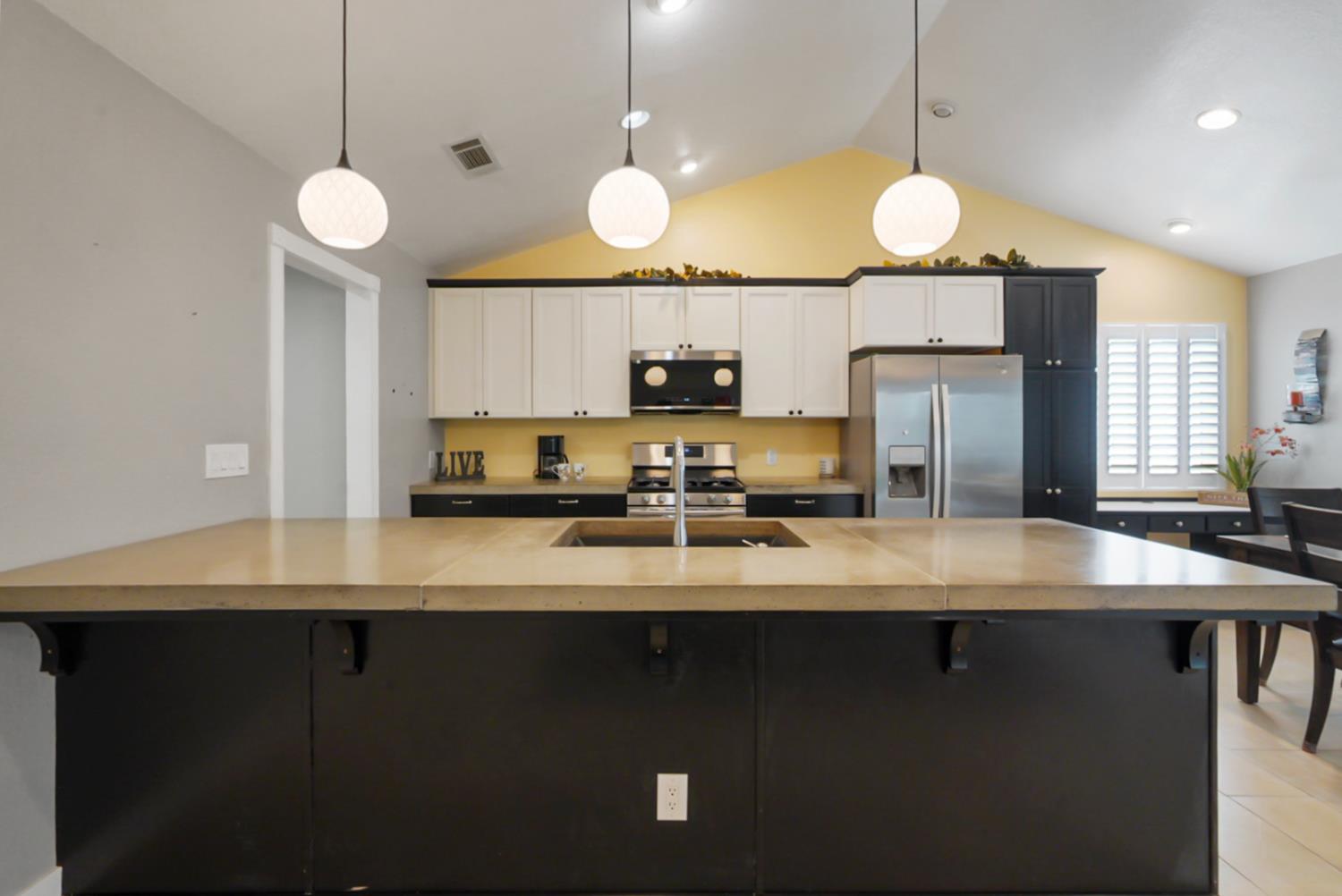 2344 St Lawrence Lane