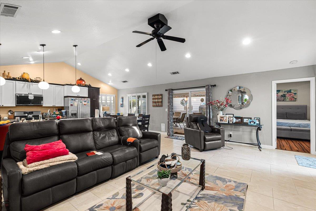 2344 St Lawrence Lane