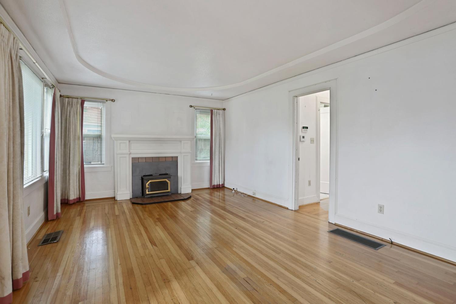 1719 W Willow Street