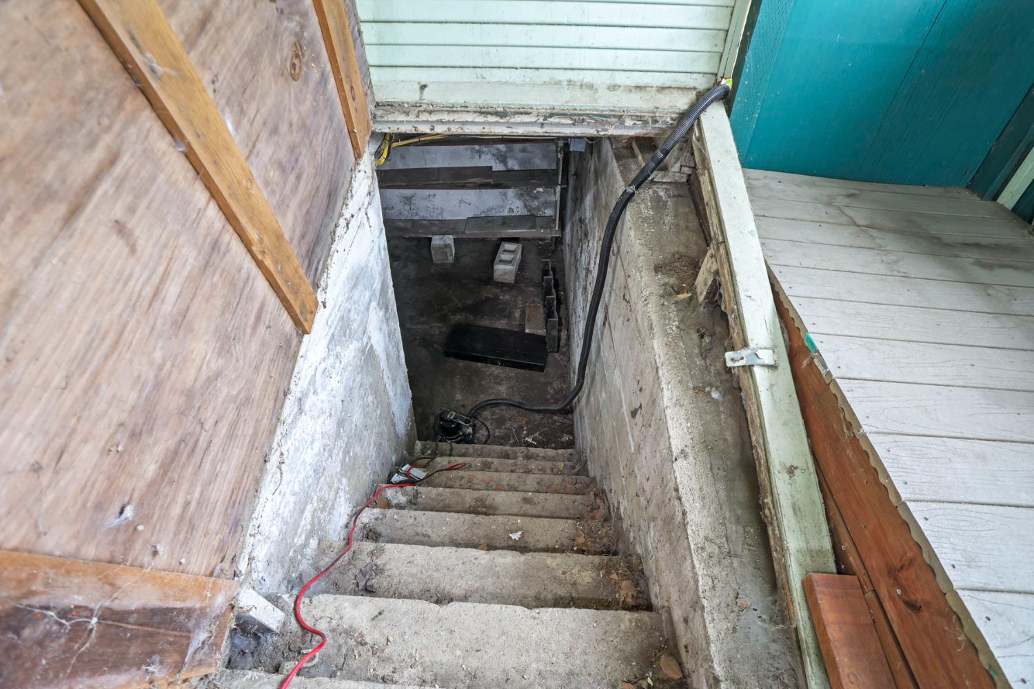 1719 W Willow Street