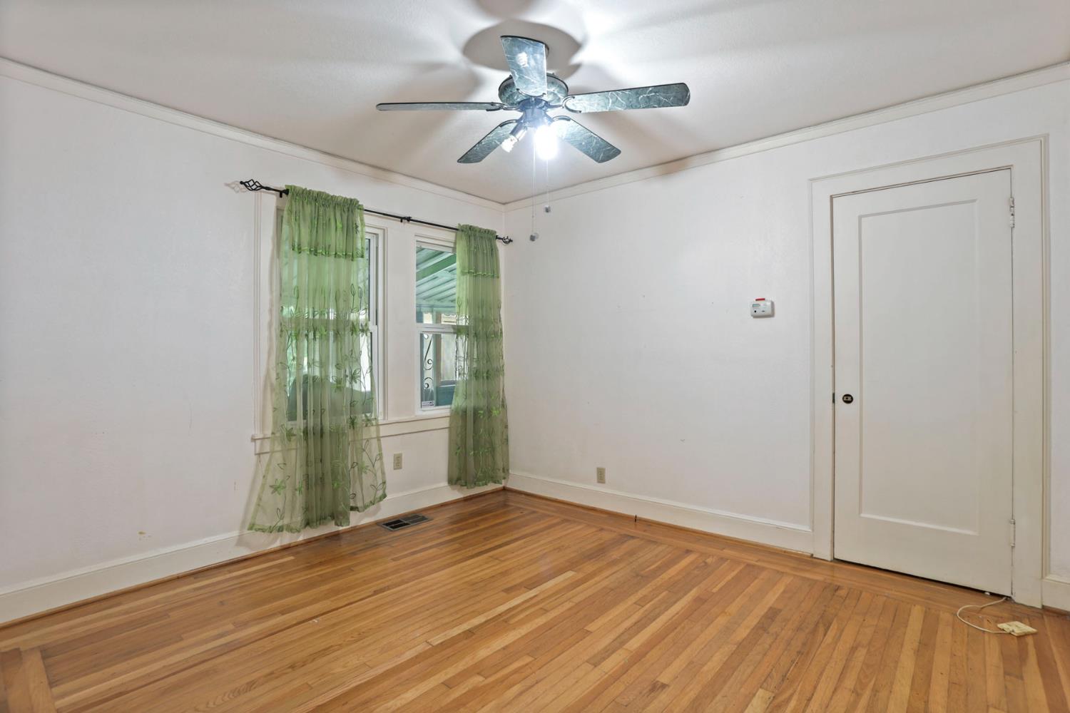 1719 W Willow Street