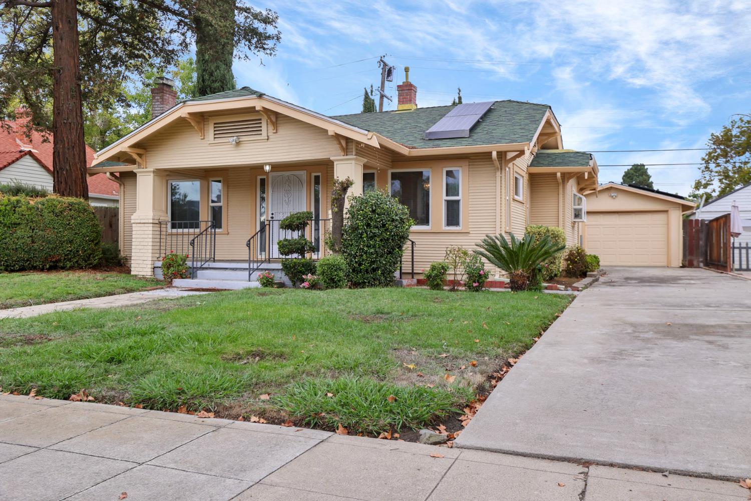 1719 W Willow Street