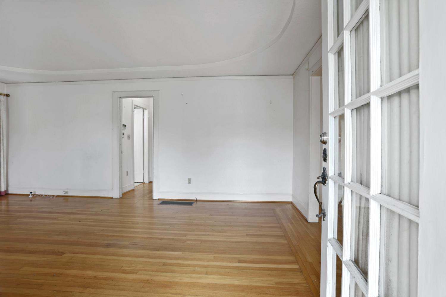 1719 W Willow Street