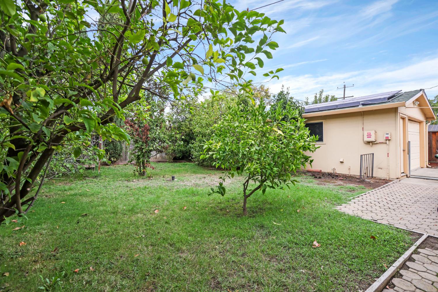 1719 W Willow Street