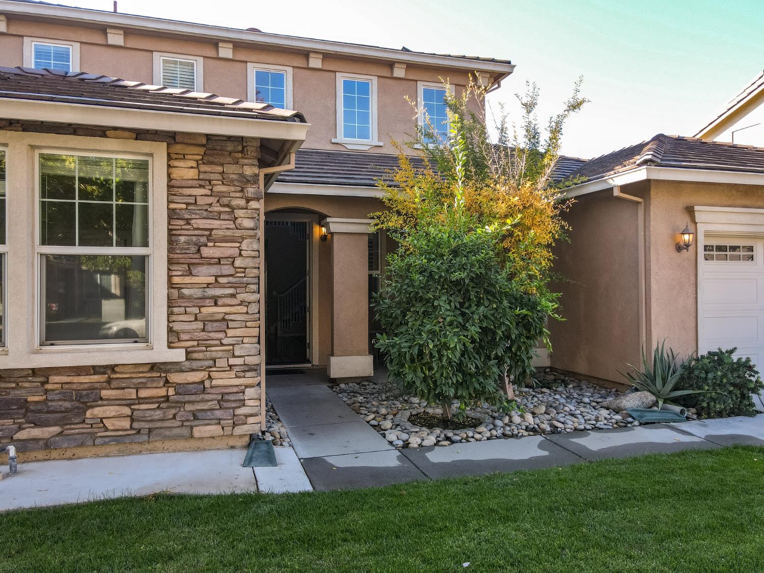 1920 Trail Way