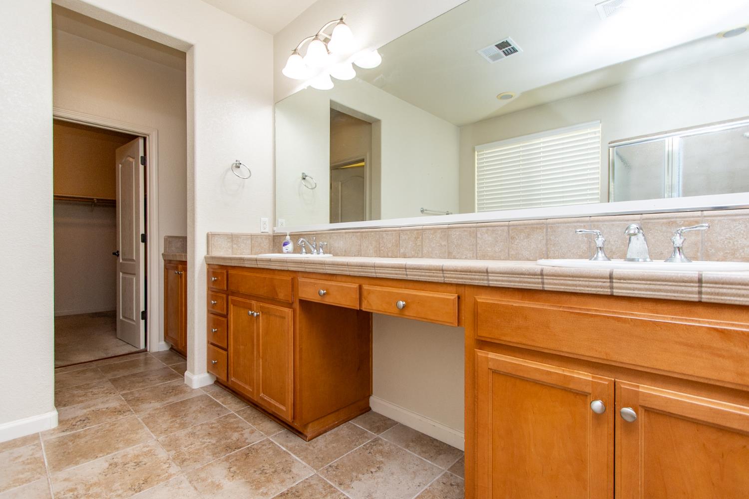 1920 Trail Way