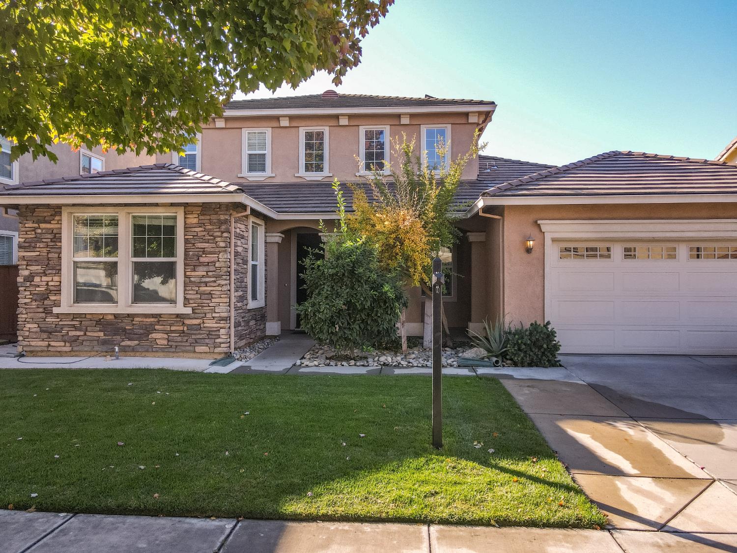1920 Trail Way