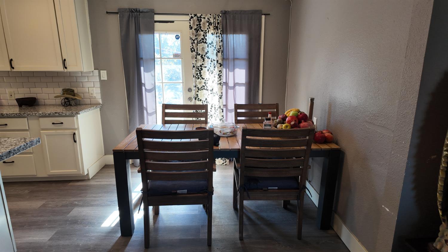 2472 E Sonora Street