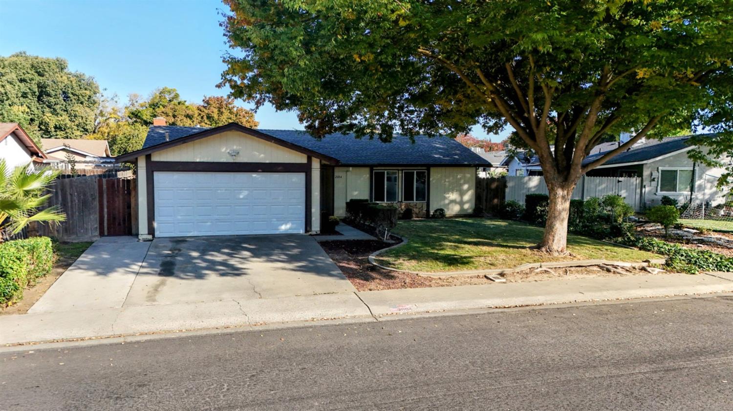 2004 Presidio Avenue