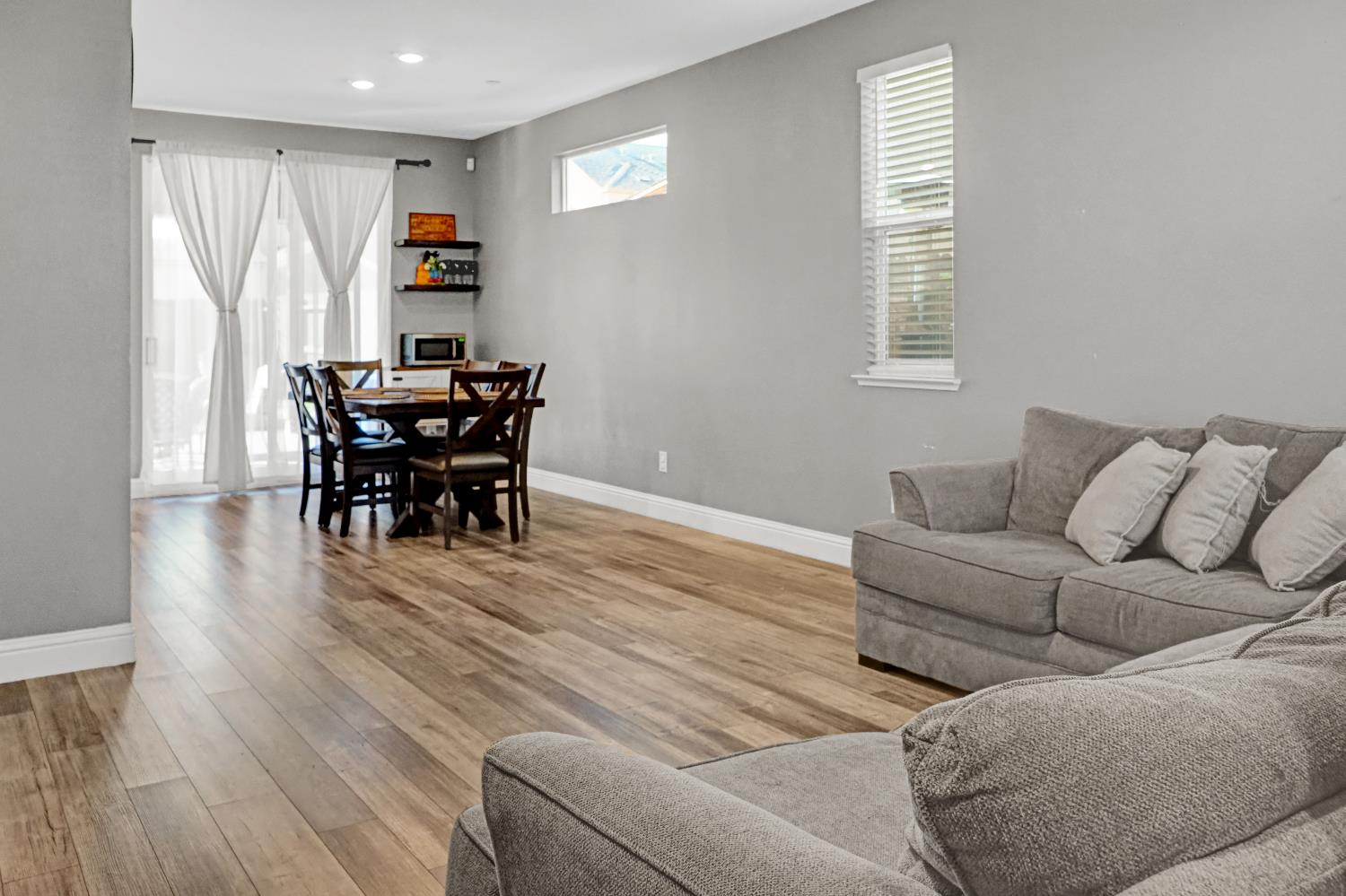 1274 Golden Angel Way