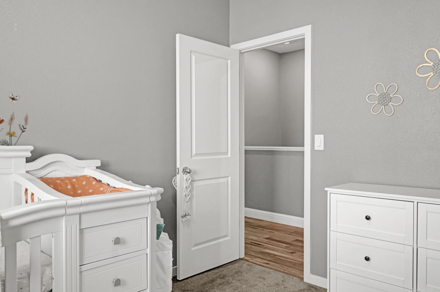 1274 Golden Angel Way