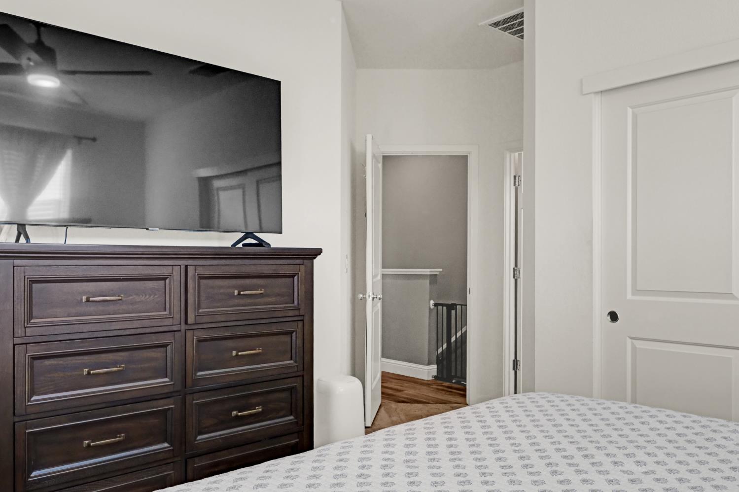 1274 Golden Angel Way