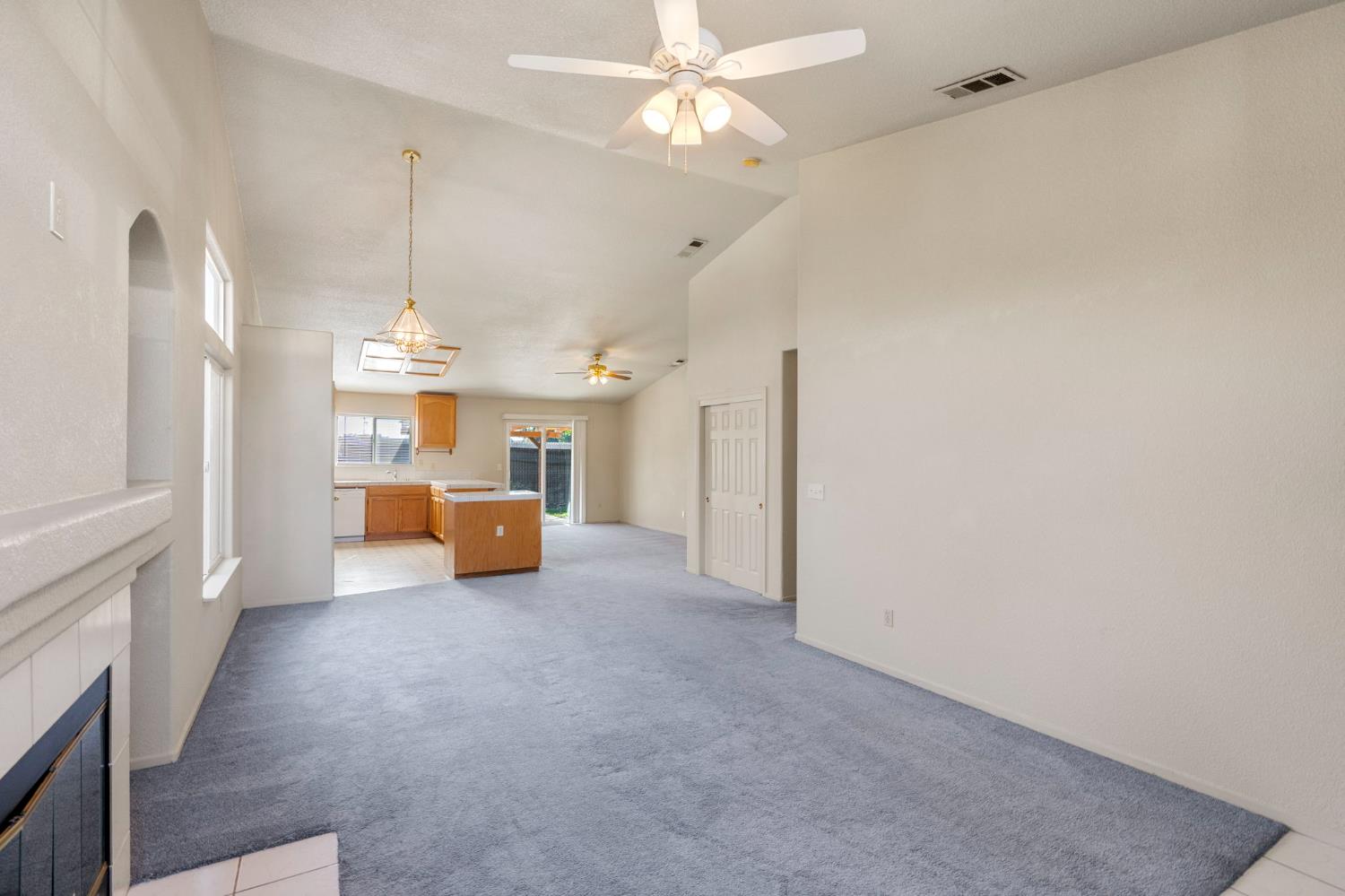 1148 Highlands Park Drive