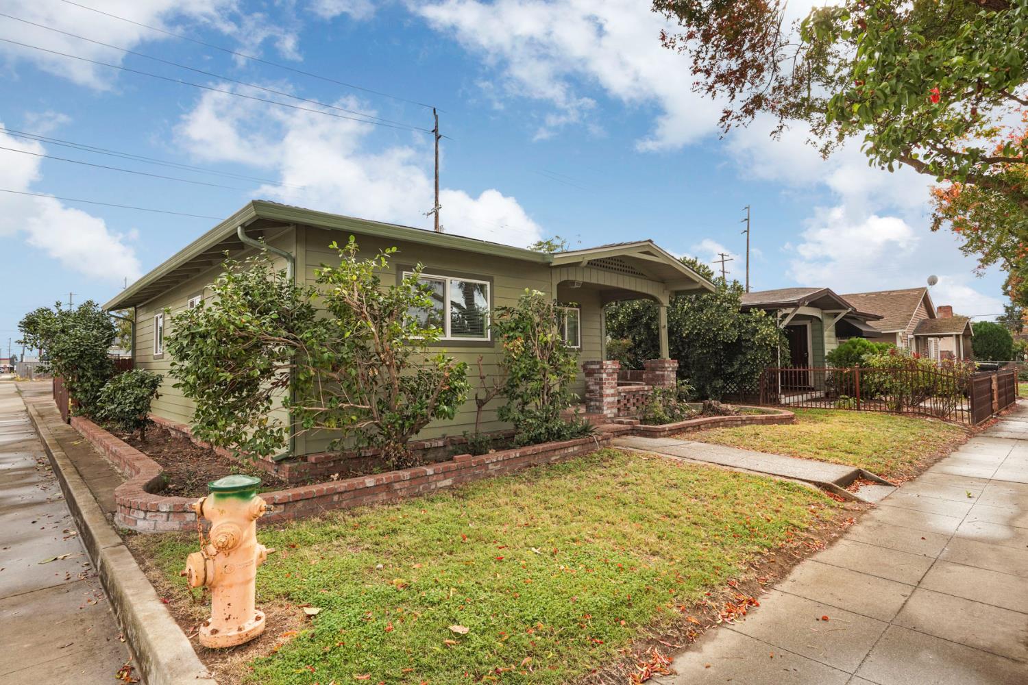 230 N Garfield Street